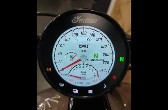 INDIAN Scout Bobber 1250 Limited + Tech
