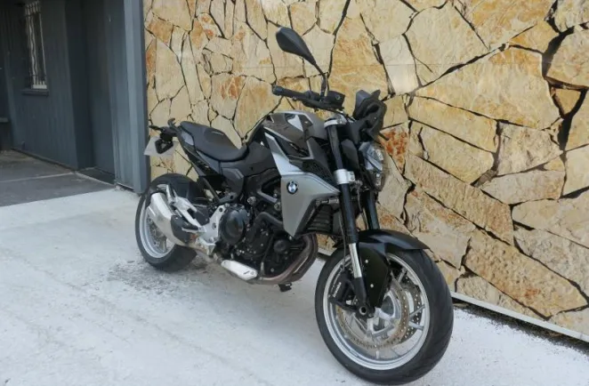 BMW 900 R A2 + Shifter