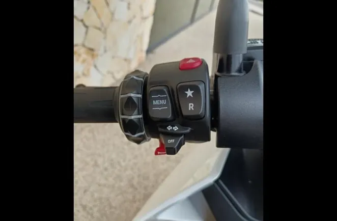 BMW 04 0C51