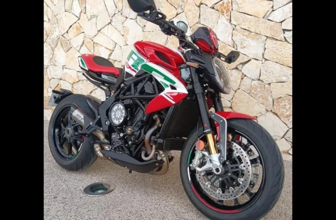 MV-AGUSTA MV-AGUSTA Dragster 800 RR
