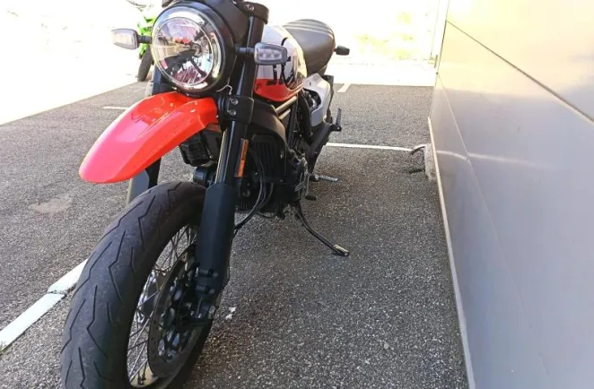 DUCATI Scrambler 800 Urban Motard ABS