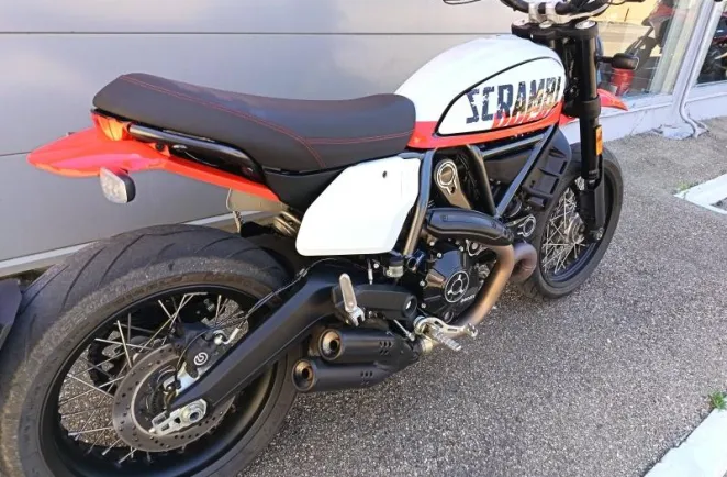 DUCATI Scrambler 800 Urban Motard ABS