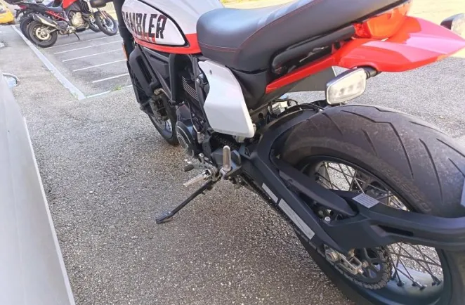 DUCATI Scrambler 800 Urban Motard ABS