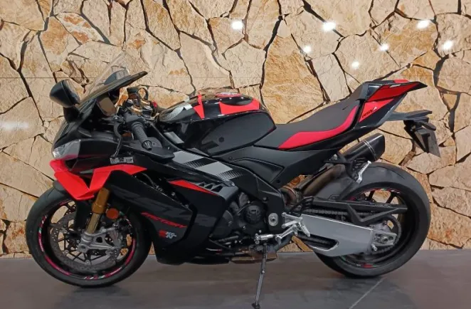 APRILIA RSV4 1100 Factory Euro 5+