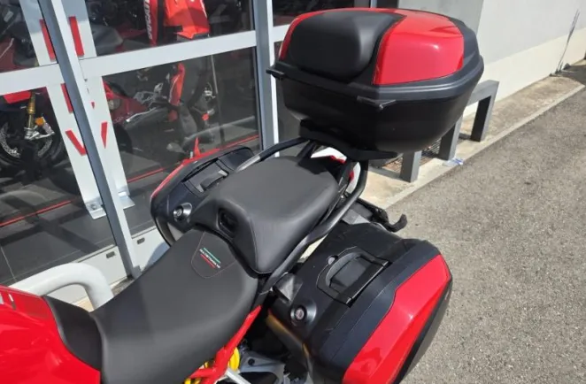DUCATI V4 S  Travel & Radar