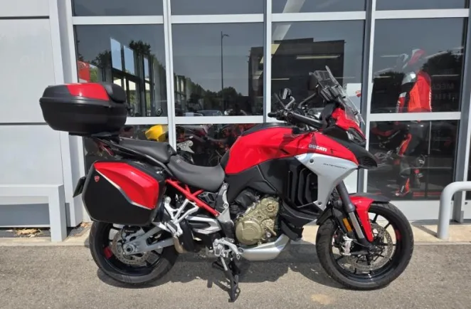 DUCATI V4 S  Travel & Radar