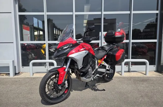 DUCATI V4 S  Travel & Radar