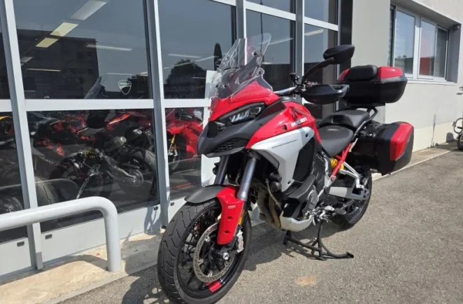 DUCATI V4 S  Travel & Radar