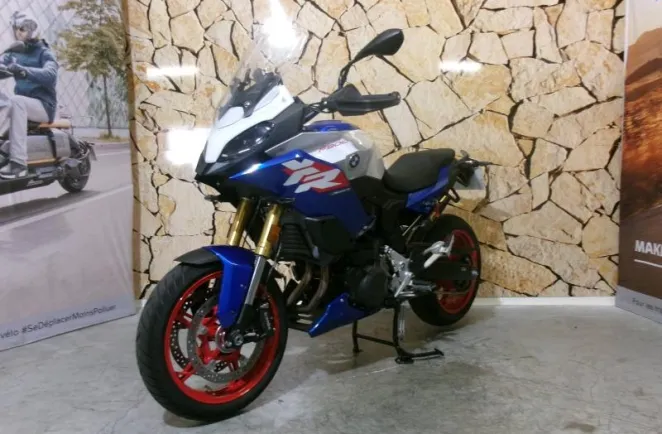 BMW F 900 XR A2