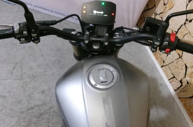 BENELLI Leoncino 800