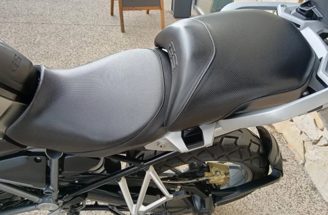 BMW 1200 GS AVEC VALISE