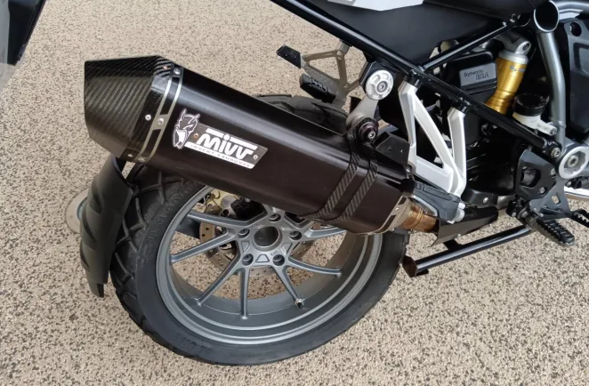 BMW 1200 GS AVEC VALISE
