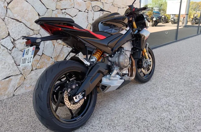 APRILIA 660 Factory + Öhlins A2