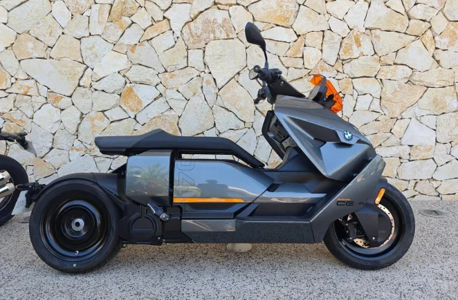 BMW CE04 15kw 20cv finition pro