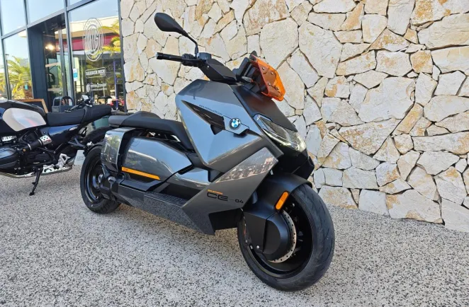 BMW CE04 15kw 20cv finition pro