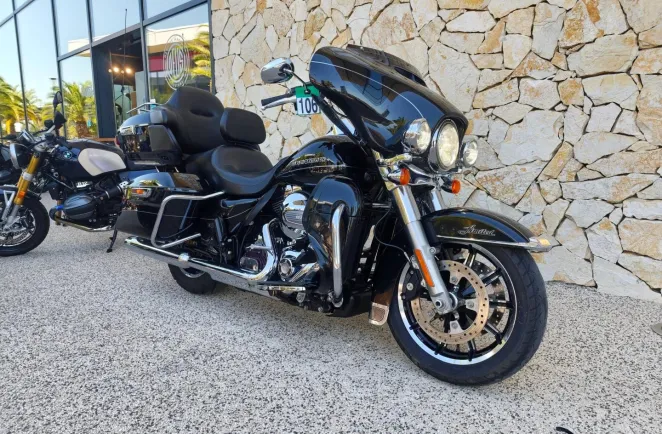 HARLEY-DAVIDSON Ultra Limited 1690 ABS 2015