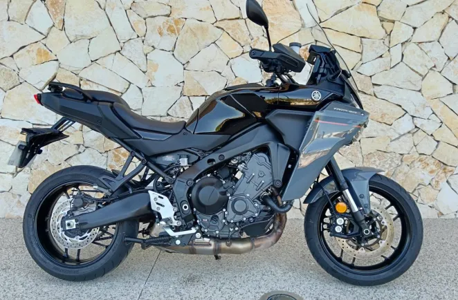 YAMAHA 9 900 2025