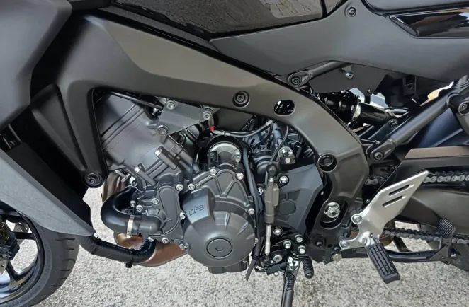 YAMAHA 9 900 2025