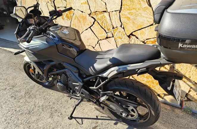 KAWASAKI 650 A2