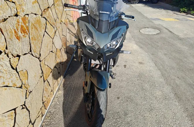KAWASAKI 650 A2