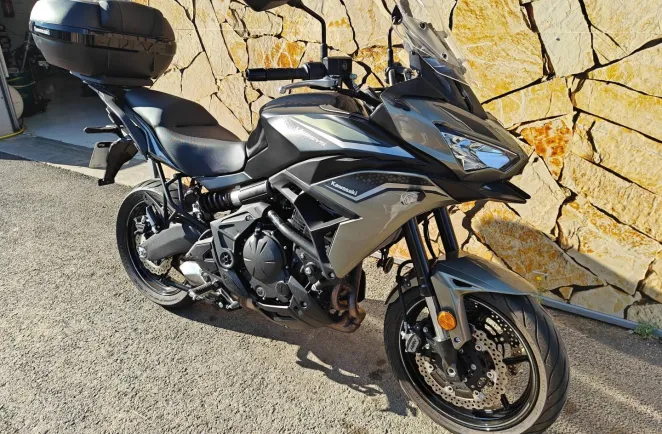 KAWASAKI 650 A2