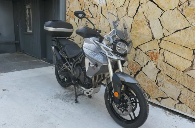 TRIUMPH 800 XRT + Options