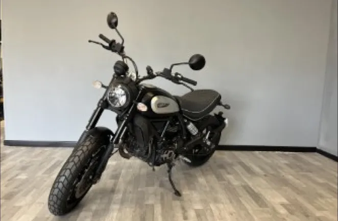 DUCATI 800