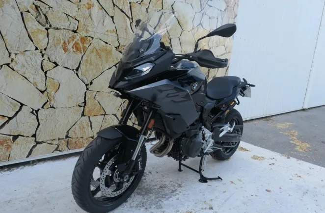 BMW 900 XR A2 Triple Black Finition Finition Pro