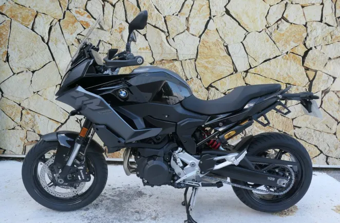 BMW 900 XR A2 Triple Black Finition Finition Pro