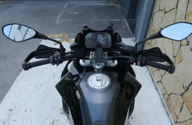 BMW 900 XR A2 Triple Black Finition Finition Pro