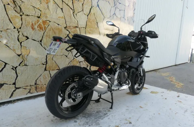 BMW 900 XR A2 Triple Black Finition Finition Pro