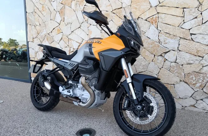 MOTO-GUZZI Stelvio 1000