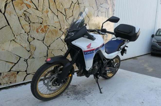 HONDA 750 + Top Case Honda 50L