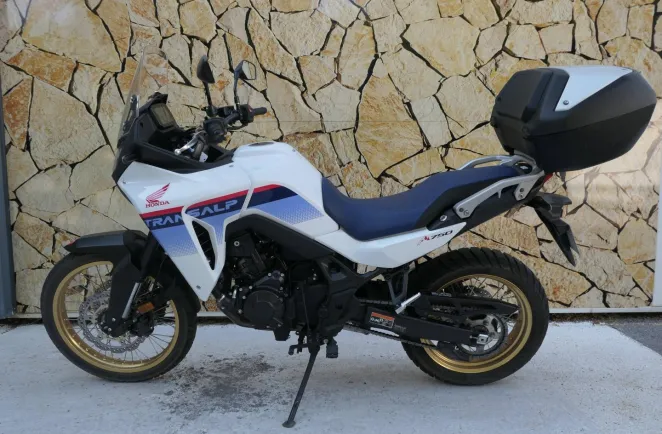 HONDA 750 + Top Case Honda 50L