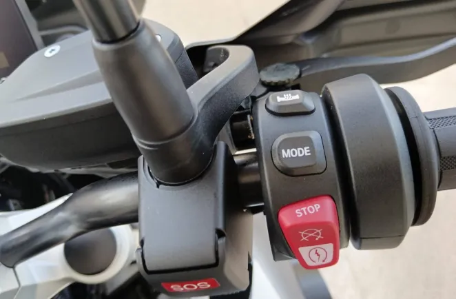 BMW 800 GS 2026 FULL PACK + VALISES VARIO