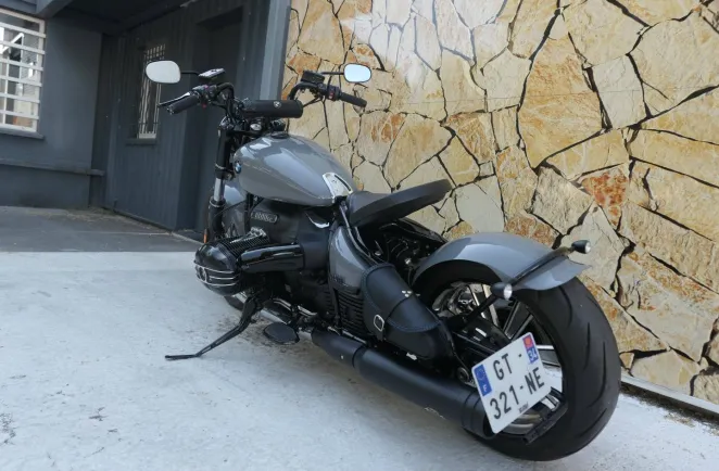 BMW 18 Bobber + Accessoires R18