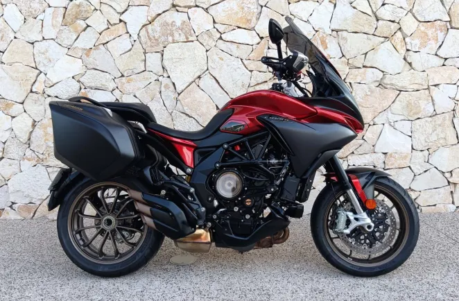 MV-AGUSTA 800 Lusso + valises