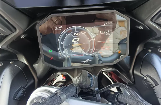 MV-AGUSTA 800 Lusso + valises