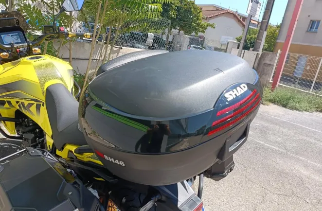 SUZUKI 800 DE