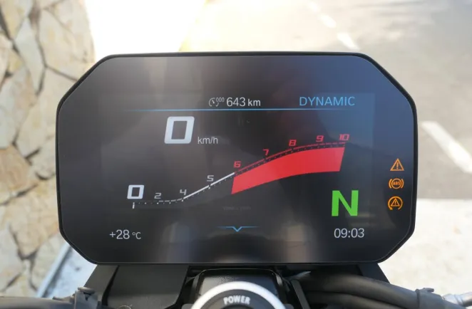 BMW 900 R 105ch Style Triple Black Finition Pro
