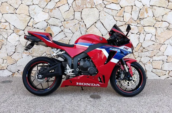 HONDA 600 RR + Akrapovic