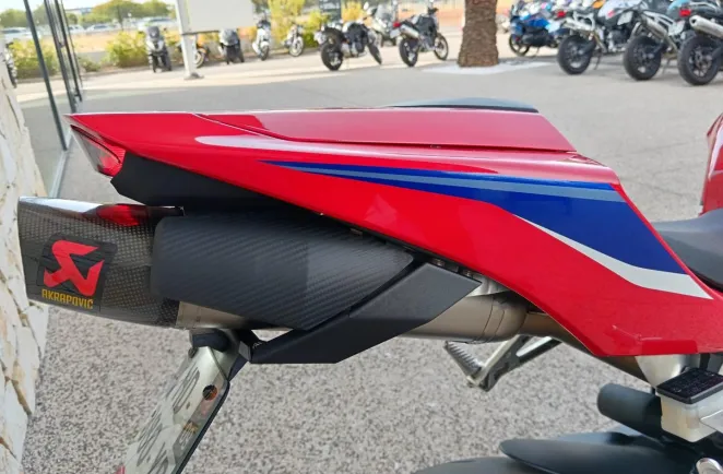 HONDA 600 RR + Akrapovic
