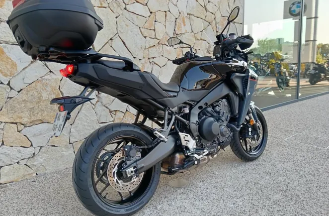 YAMAHA 9 900 Y-AMT boite auto + top case