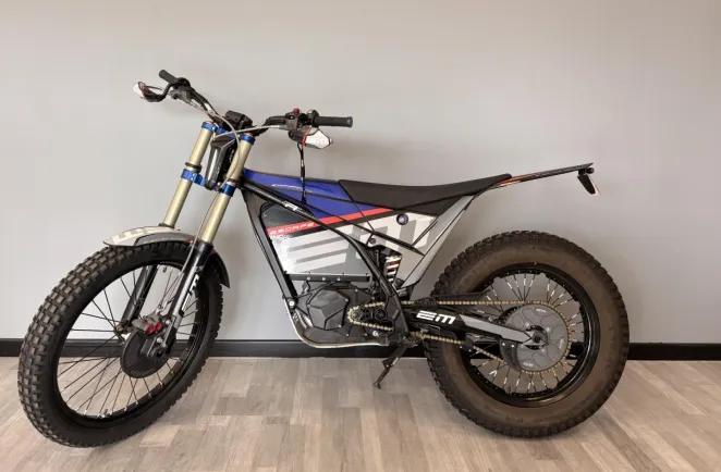 ELECTRIC MOTION eTrek9