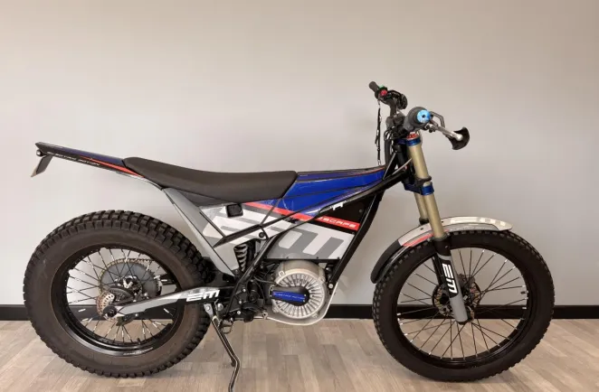 ELECTRIC MOTION eTrek9