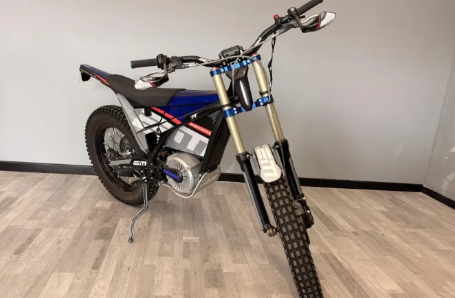 ELECTRIC MOTION eTrek9