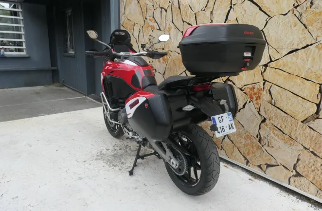 DUCATI V4 S 1160 Travel & Radar + Options V4S