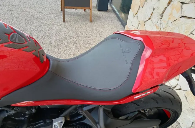 DUCATI 950 S  3685km