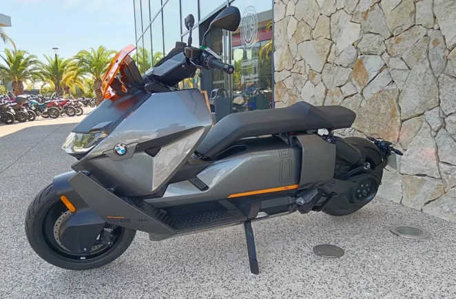 BMW CE04 11kW 125 cm3 ( CE 04 ) full pack
