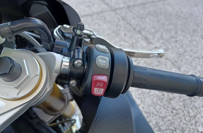 BMW 1000 RR FULL PACK + AKRAPOVIC